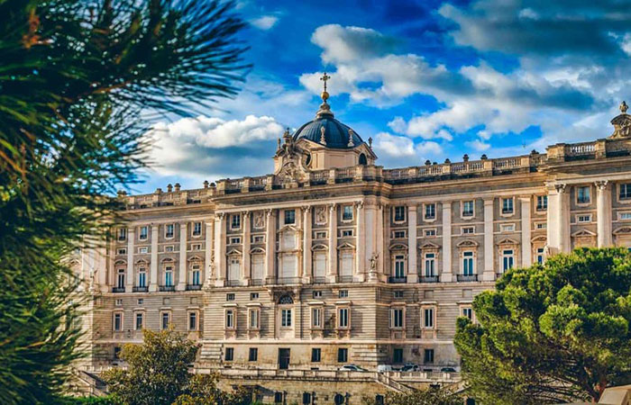 کاخ سلطنتی ( Palacio Real)